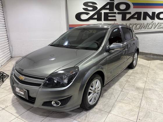 CHEVROLET VECTRA 2.0 MPFI GT HATCH 8V FLEX 4P MANUAL